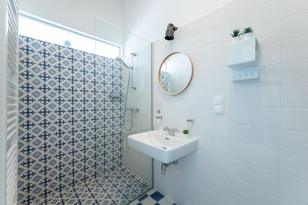 Appartement Cool 1br Near Metro & Center By Hm Wenen