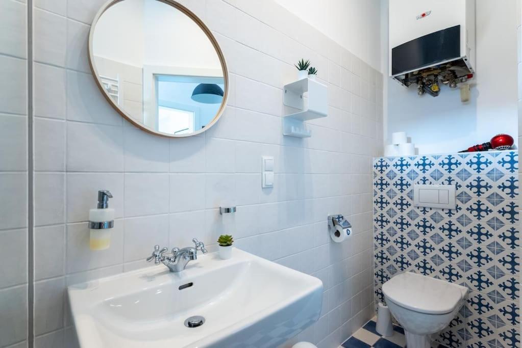 Appartement Cool 1br Near Metro & Center By Hm *