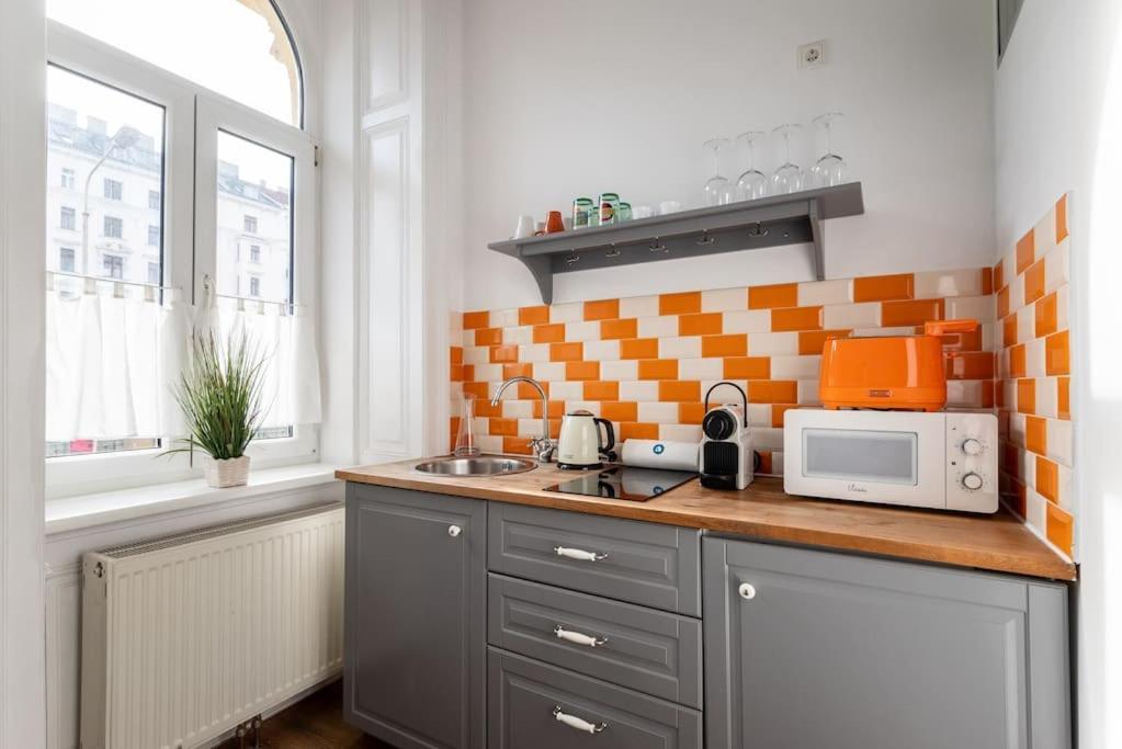 Appartement Cool 1br Near Metro & Center By Hm *